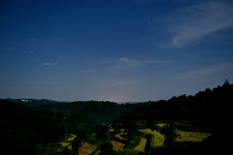 日本山海城市间美轮美奂的日出日落时