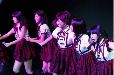 宫泽佐江&鈴木瑪利亞 首次亮相SNH48演出