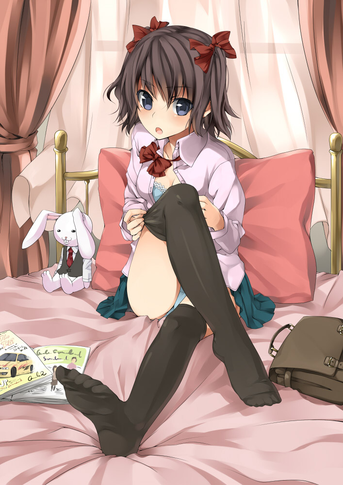 二次元的迷你裙美少女