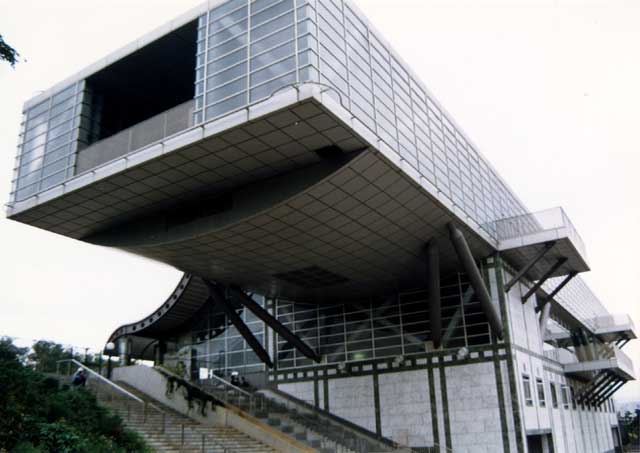 矶崎新建筑掠影 艺术大师眼中的后现代日本