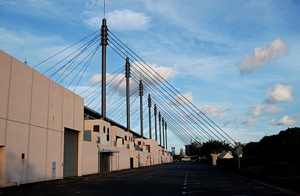 矶崎新建筑掠影 艺术大师眼中的后现代日本