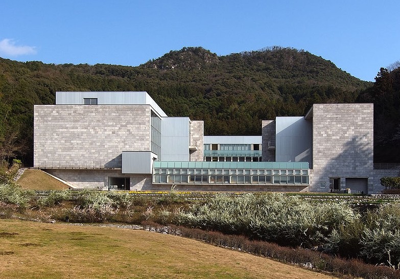 矶崎新建筑掠影 艺术大师眼中的后现代日本