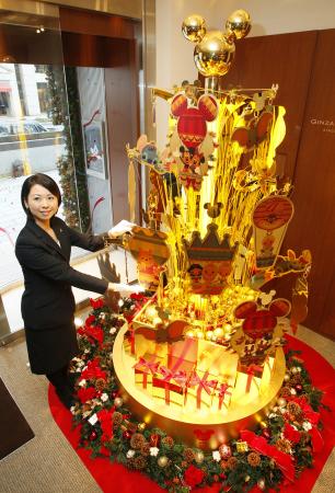 田中贵金属推出纯金圣诞树 标价5亿日元