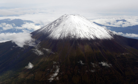 富士山来年将全天24小时收取登山费