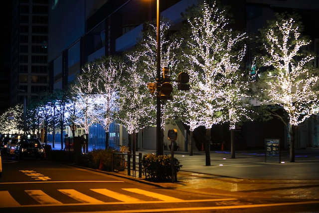 东京秋叶原UDX地域最大级街灯点亮
