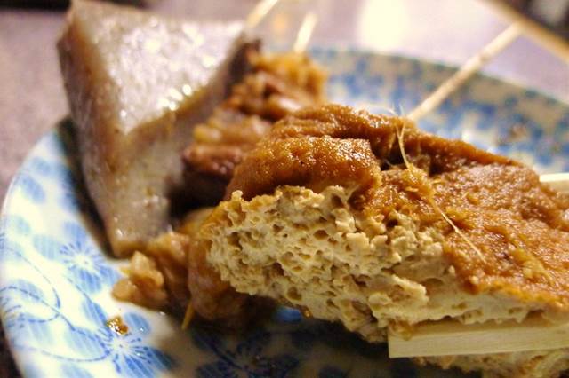 日本地域饮食习惯：兵库县关东煮的特别作料是？