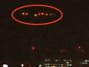 又见UFO？！冲绳那霸市上空惊现神秘光点