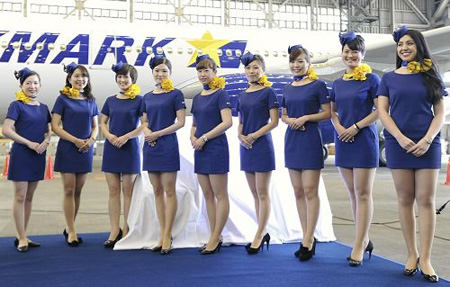 天马航空推出超短裙制服 乘务员表示有碍工作
