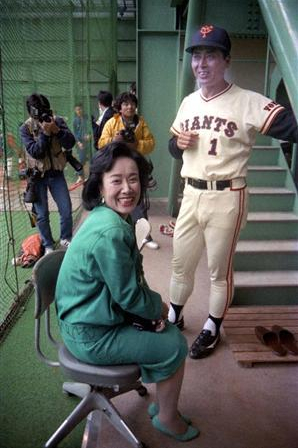 已故国民歌手美空云雀发行新专辑