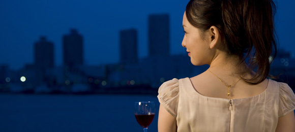 日本男性对女性单独外出喝酒的看法