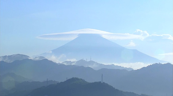 日本富士山开始征收入山费 每人一千日元