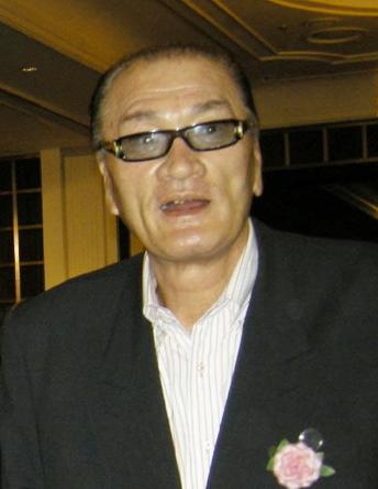 日本相扑前横纲轮岛大士因咽喉癌失声