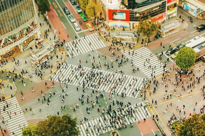 压缩东京 移轴镜头下的奇妙视觉