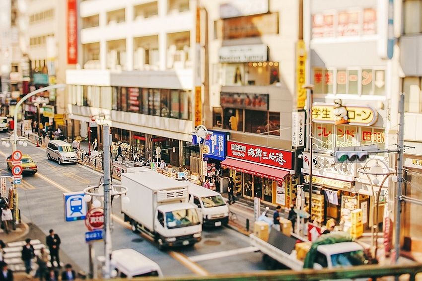 压缩东京 移轴镜头下的奇妙视觉