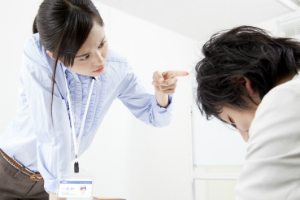 日本文化：职场上容易被人吐槽的没常识行为
