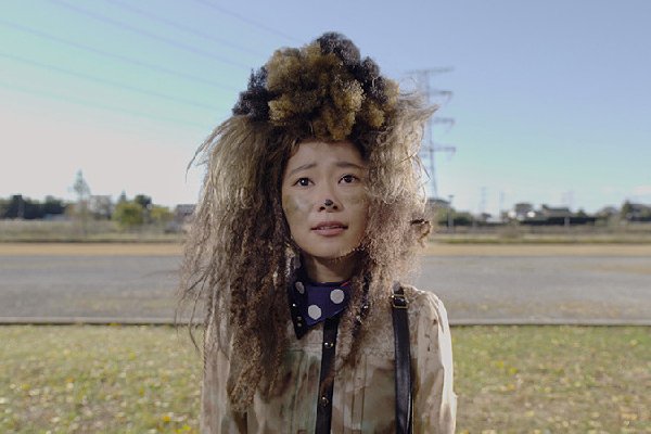 指原莉乃直言主演电影《蔷薇色的布子》大暴死