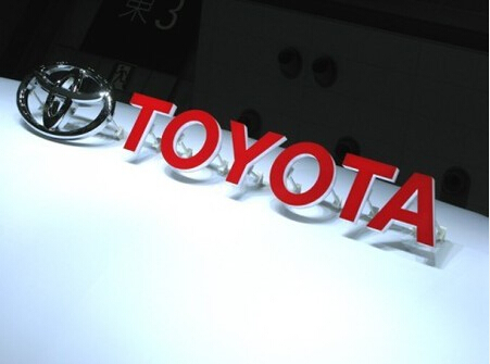 丰田在美绝大部分车型将配备自动刹车功能