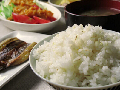 日本9月餐饮业销售额同比减少2.0%