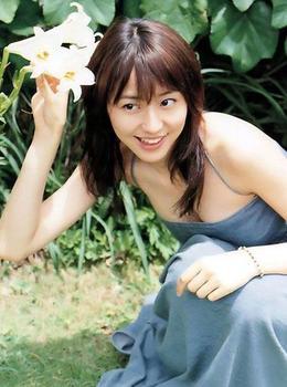 日本女性理想中的美胸女星绫濑遥分列榜首