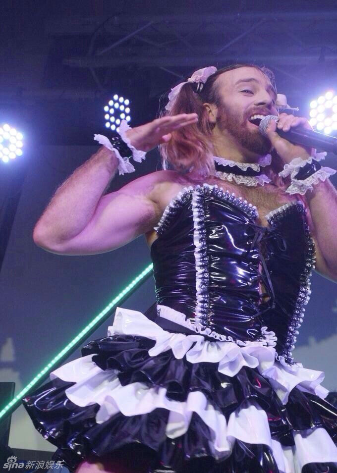 狗眼已瞎水手服爷爷会师大胡子辣妹