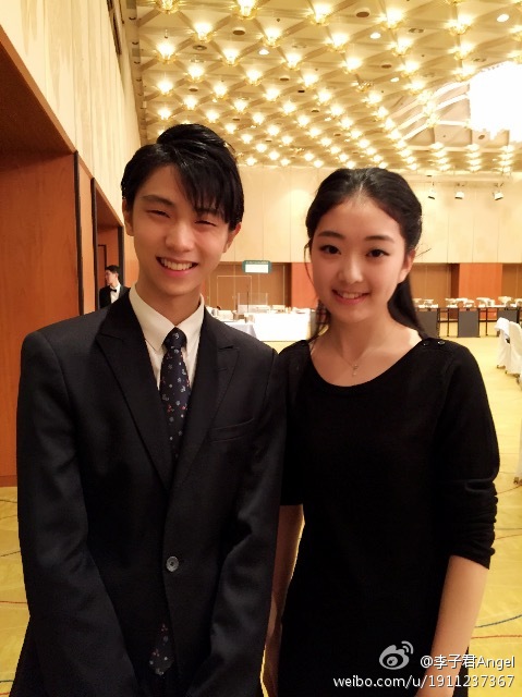 花滑美女李子君再晒羽生结弦合影 网友直呼“绝配”