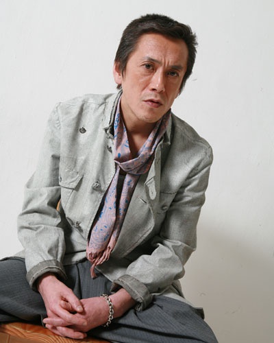 日本51岁“黄金龙套”寺岛进长男诞生