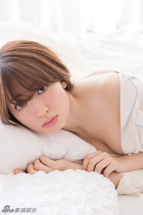 小嶋阳菜疑转型拍写真集