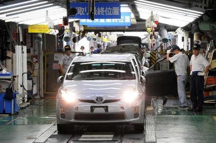 丰田汽车2月汽车产量跌破70万辆