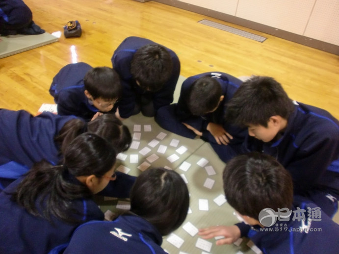 歌留多，大脑与体力的双重考验