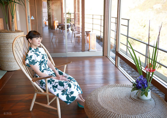 新垣结衣旅行杂志写真小清新 笑颜治愈