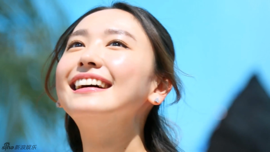 日本治愈系美女新垣结衣拍广告 笑容灿烂