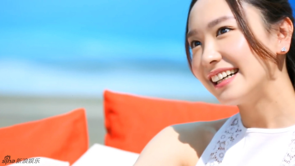 日本治愈系美女新垣结衣拍广告 笑容灿烂