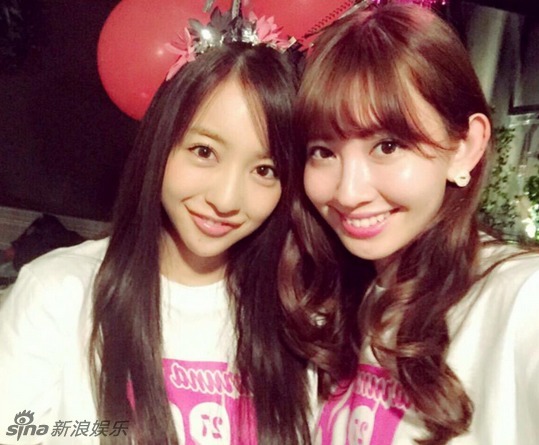 AKB48小嶋阳菜27岁生日趴 获赠粉色内裤