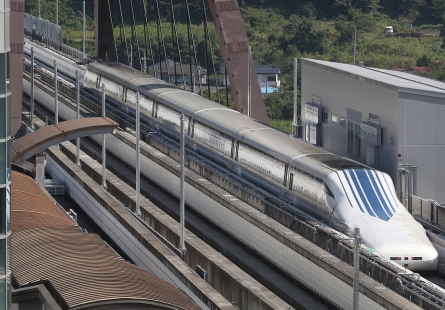 日本磁悬浮列车刷新最高时速世界纪录