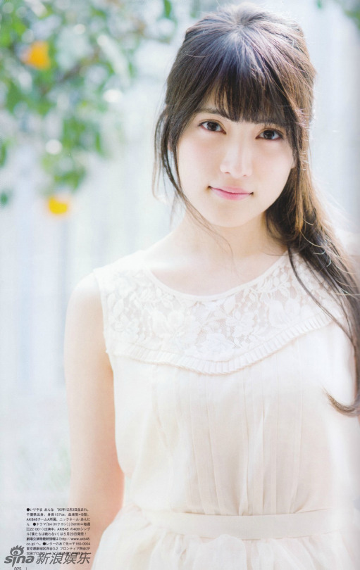 AKB48被砍女星入山杏奈拍性感写真 肤白貌美