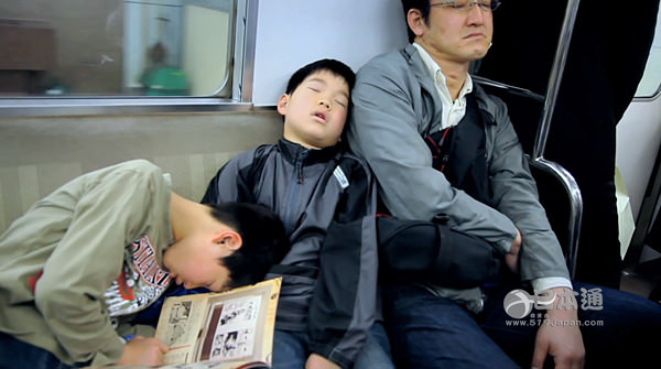 日本人为何随时随地都能打瞌睡？