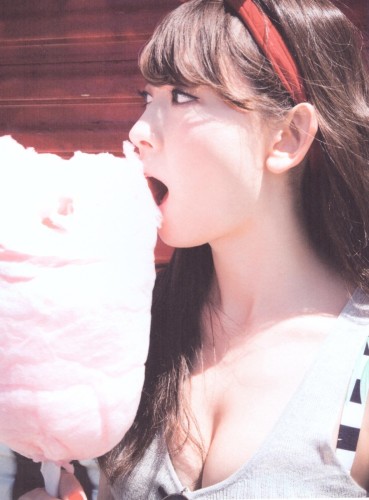 销量太好！AKB小嶋阳菜成上半年写真女王