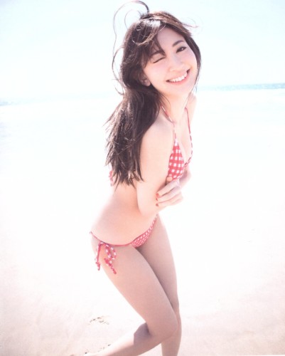 销量太好！AKB小嶋阳菜成上半年写真女王