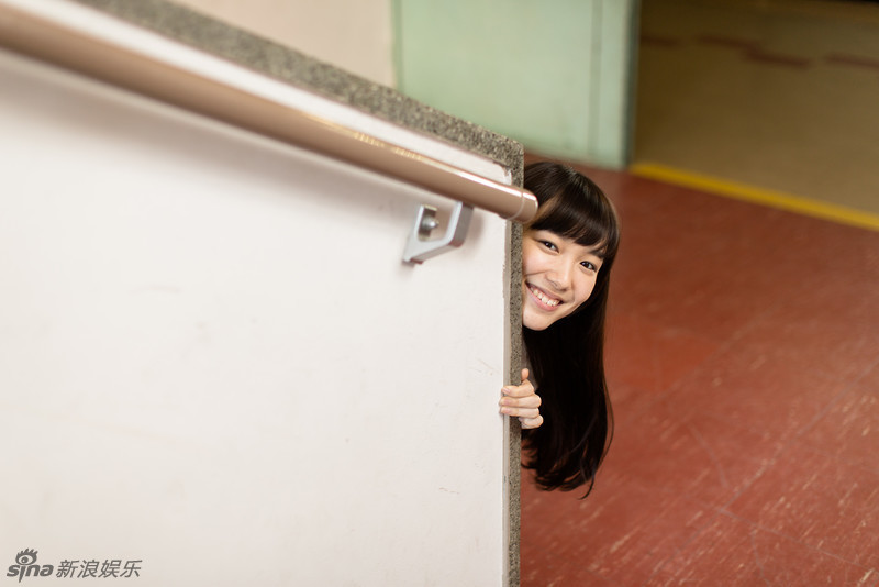 女星饭丰万理江制服写真清纯 神似新垣结衣