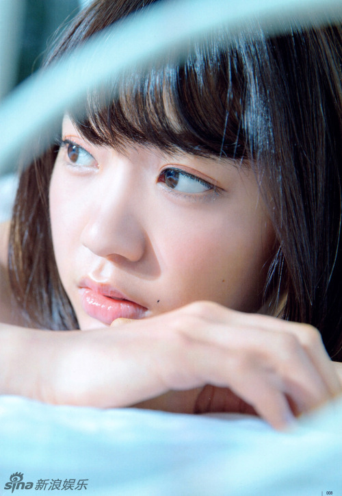 17岁宫脇咲良进AKB“神七” 拍写真清新纯美