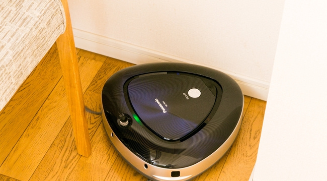松下扫地机器人RULO 轻松打扫卫生死角（一）