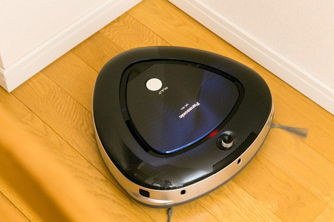 松下扫地机器人RULO 轻松打扫卫生死角（一）