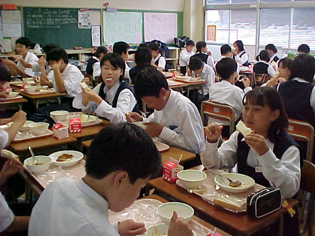日本学校里的特殊现象丨令外国人诧异的风景