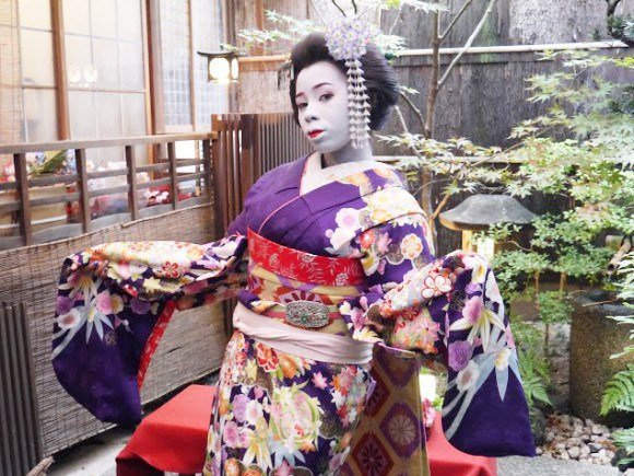 日本这个舞伎居然是个黑人！知道真相我惊呆了