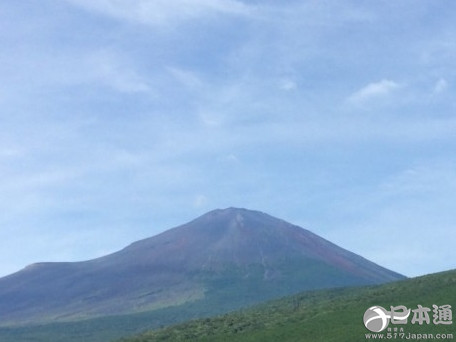 日本富士山7月登山人数同比减少21%