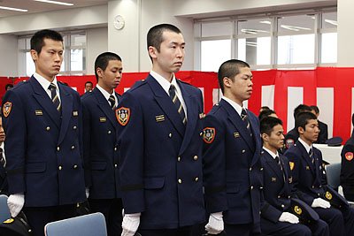 长崎森园町消防学校录取34名新人消防员
