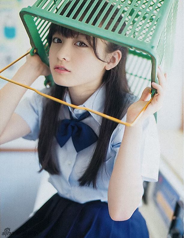 日本“千年一遇美少女”被孤立 写真清纯可爱