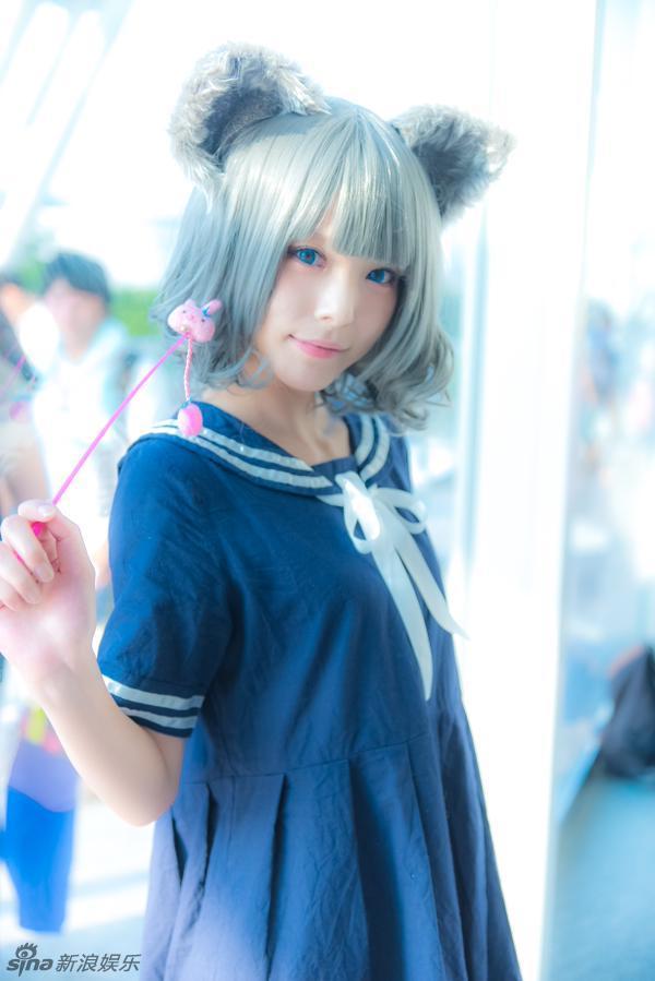 日本女Coser走红网络 头戴猫耳甜美可爱