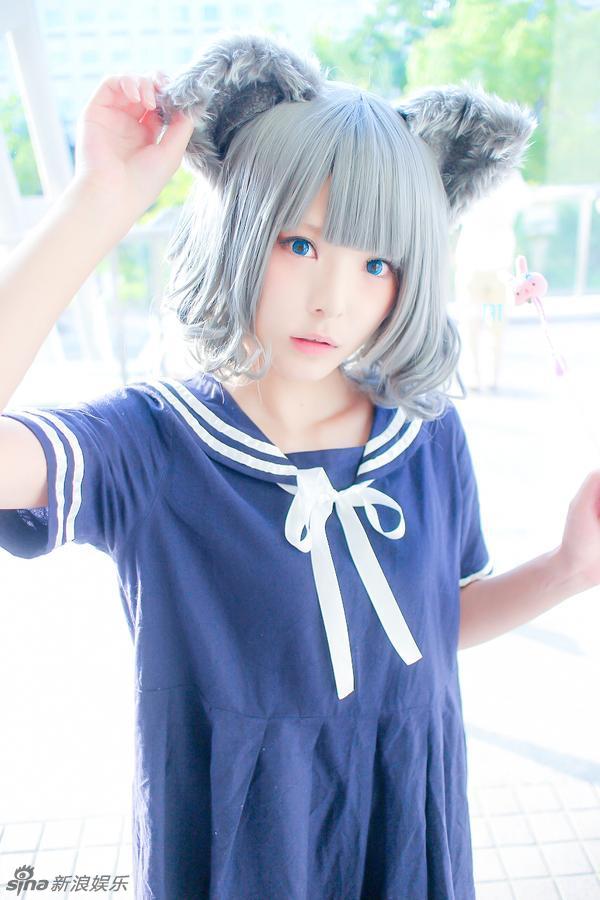 日本女Coser走红网络 头戴猫耳甜美可爱