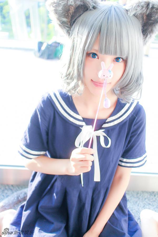 日本女Coser走红网络 头戴猫耳甜美可爱